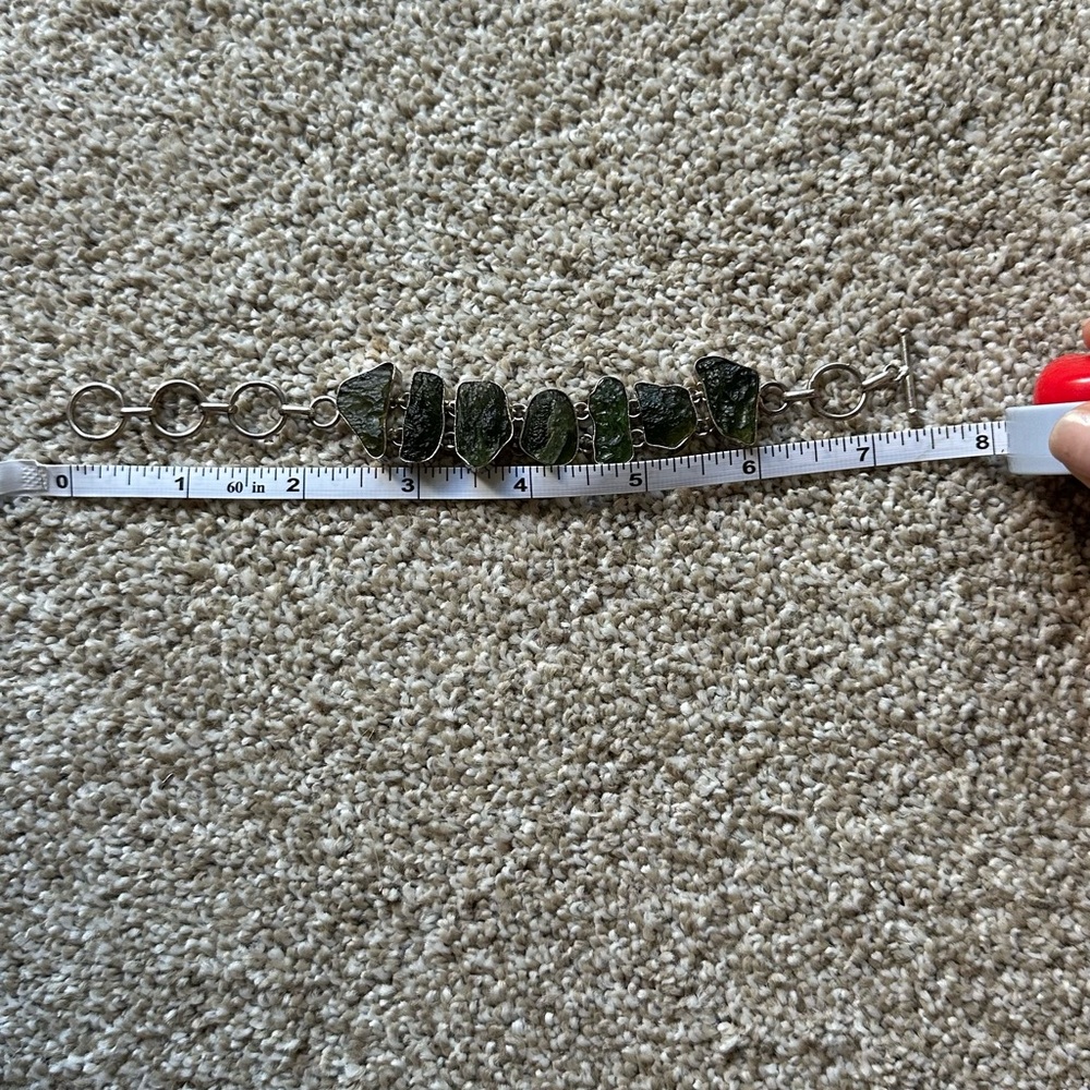 NWOT, Adjustable faux moldavite bracelet, OS